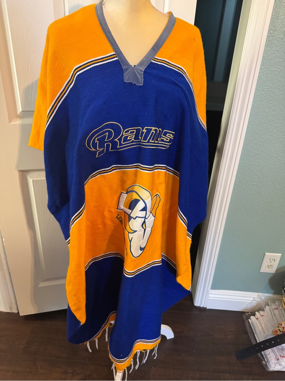 NWOT LA Rams Poncho Blue and Gold football